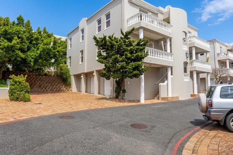 To Let 2 Bedroom Property for Rent in Vredehoek Western Cape
